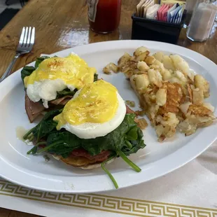 Eggs Benny w potatoes. Wonderful.