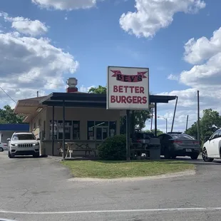 Bev's better burger