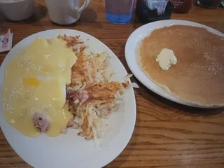 Red Wing Cafe