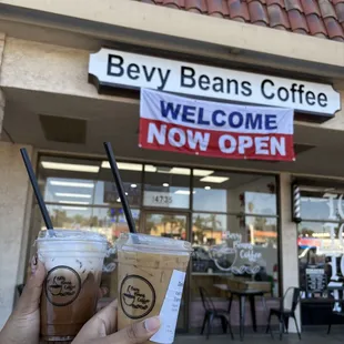 Bevy Beans signature lattes Abuelita Spiced (left) and Dulce de Leche (right).