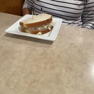 Tuna salad sandwich