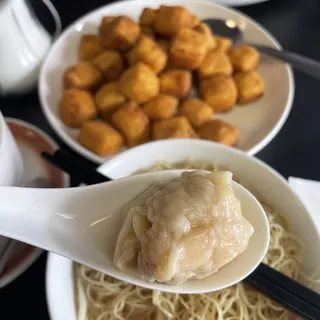 HK Style Wonton Noodle Soup