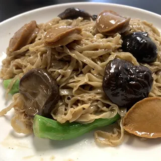 Abalone, Shiitake Mushroom, Shrimp Roe