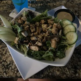 House Salad with ancho chicken