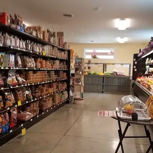 a grocery store aisle