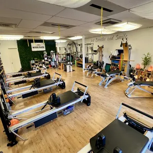 Wide angle studio pic.