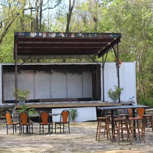 Stage behind the bar Where a you meet for the swamp tour