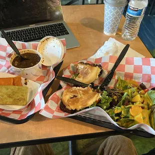 Lions mane rib sandwich w/salad and delicious chili