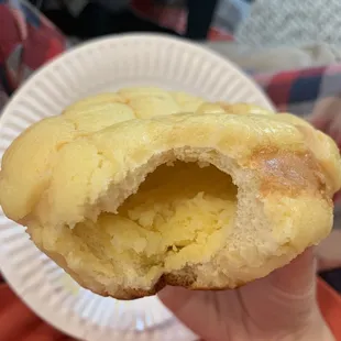 Inside the bolo/boroh. Very good!