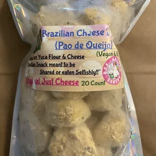 Frozen pão de queijo