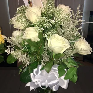 White Long Stem Roses