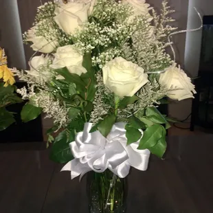 White Long Stem Roses
