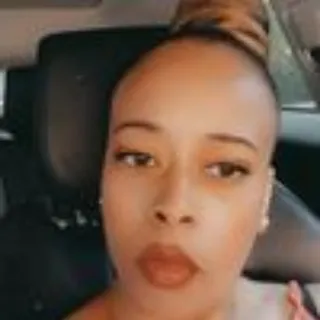 Shevonne R.
