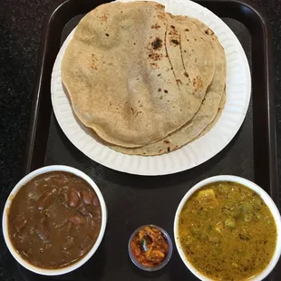 Im already in love.. Such nice mum-like rotis yumm :)