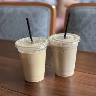 ig: @whatsviveating  |  pistachio rose latte and blueberry lavender latte