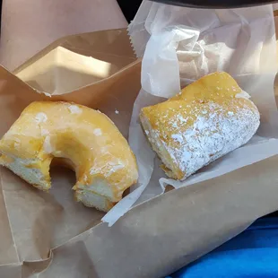 donuts, food, dough desserts