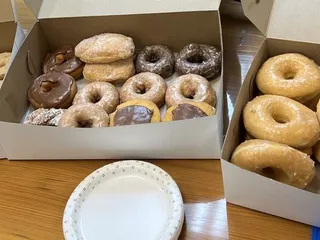 Becker's Donuts & Bakery