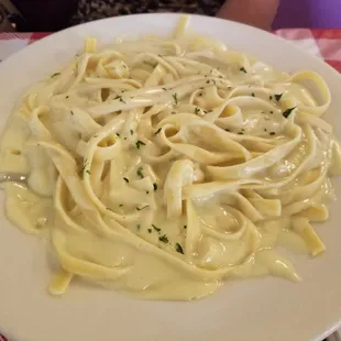 Fettuccine Alfredo