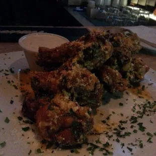 Some spicy parmesan garlic wings tonight for me!! Great presentation!!!