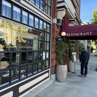 Front of Hotel Mac