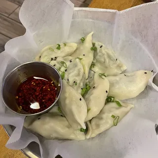 Chive & Pork Dumplings (10pc)