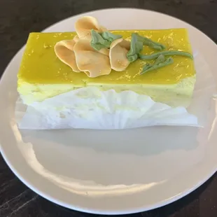 Pineapple mousse