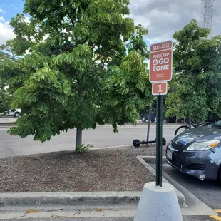 Pickup Zone Parking