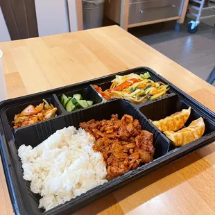 BOX(DO-SI-RACK) Spicy Pork | Instagram: gaogirlsgrubbin