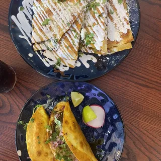 2 Quesa-Tacos
