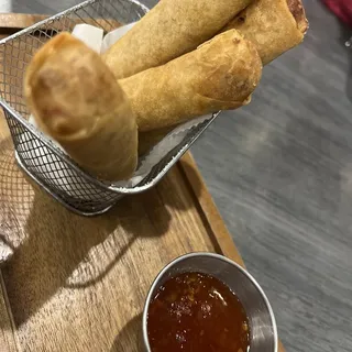 Mama Hong's Egg Rolls