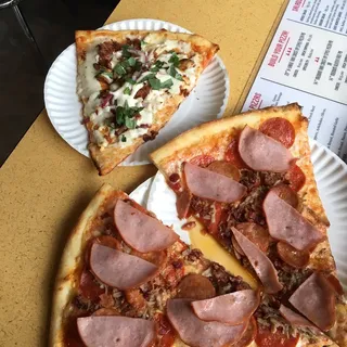 Bibo's Garlic Chicken Pizza