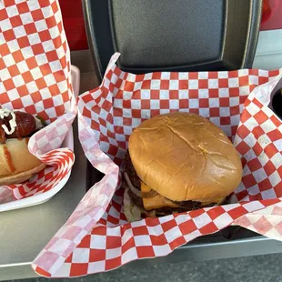 Wagu Smash Burger 10/10