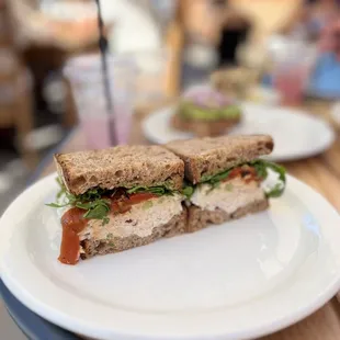 Tuna sandwich