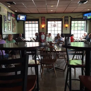 Charming little restaurant. Been in business 20 years. Breakfast Lunch and Dinner menus. Great selections on all.