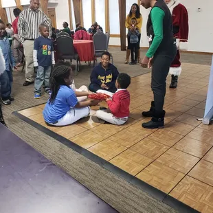 2nd Annual Brunch with Santa... game time