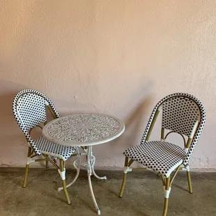 Waiting table for to go