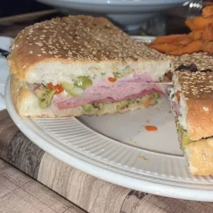 Muffuletta