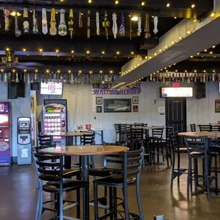 the interior of a restaurant