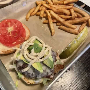 Avocado aoli burger