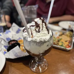 Oreo Cheesecake Sundae