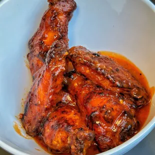 Sweet &amp; Spicy Wings (Instagram: foodwithbros)