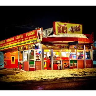 Outside Big Al&apos;s by Night. S.Kedzie Ave Chicago. Nice Quick Service!Clean Place!Good Food! Big Al&apos;s .5333 S.Kedzie Ave Chicago. Cool!