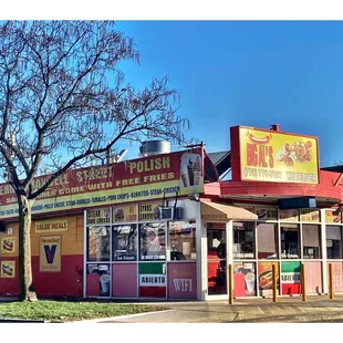 Outside Big Al&apos;s . S.Kedzie Ave Chicago. Nice Quick Service!Clean Place!Good Food! Big Al&apos;s .5333 S.Kedzie Ave Chicago.