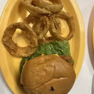 Chicken sandwich with onion rings