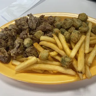 Livers and gizzards, ff, okra- yummy
