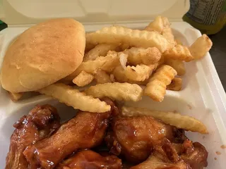 Wing Maxx