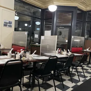 Diner seating - tables &amp; booths