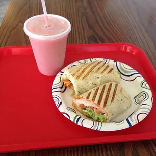 a lemon burst smoothie and the Tuscan turkey grilled wrap
