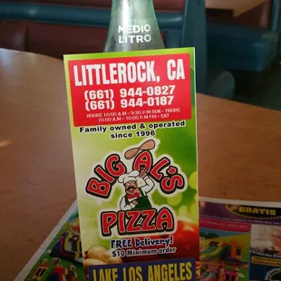 Ordered a chicken chimichanga and a calzone with pepperoni, mushroom and extra cheese. Bommmbbbb!!!