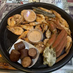 Shrimp and crab boil